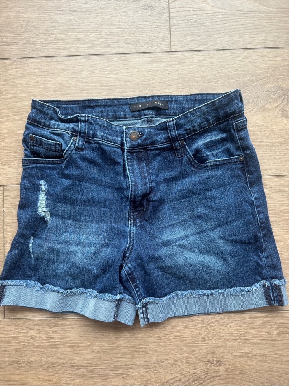 Truth + Theory Dark Blue Denim Rolled Hem Women's Shorts Size 8